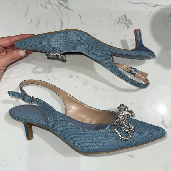 BCBG Donna 2 Embellished Rhinestone Bow Denim Kitten Heel Pumps, Size 7.5, NWOT - Picture 2 of 5